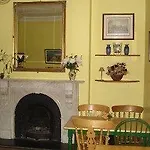 Hostel Harrington House