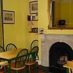 Hostel Harrington House *