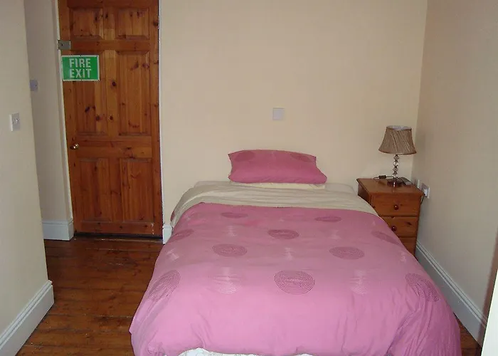 Harrington House Hostel *