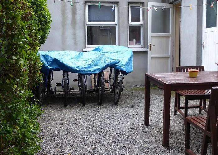 Harrington House Hostel *