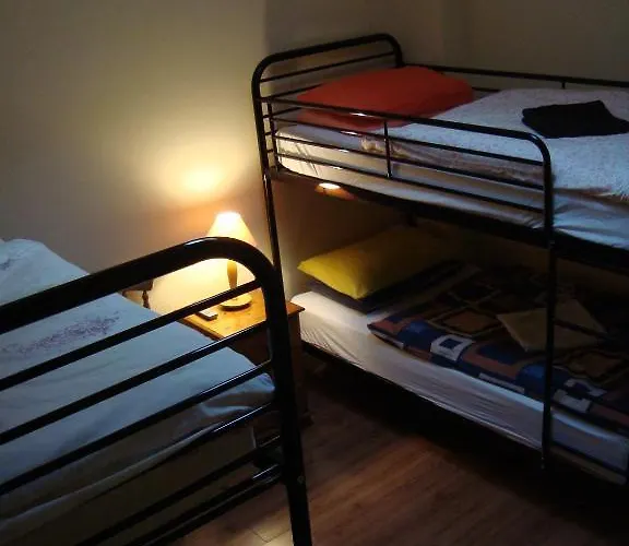 Harrington House Hostel *